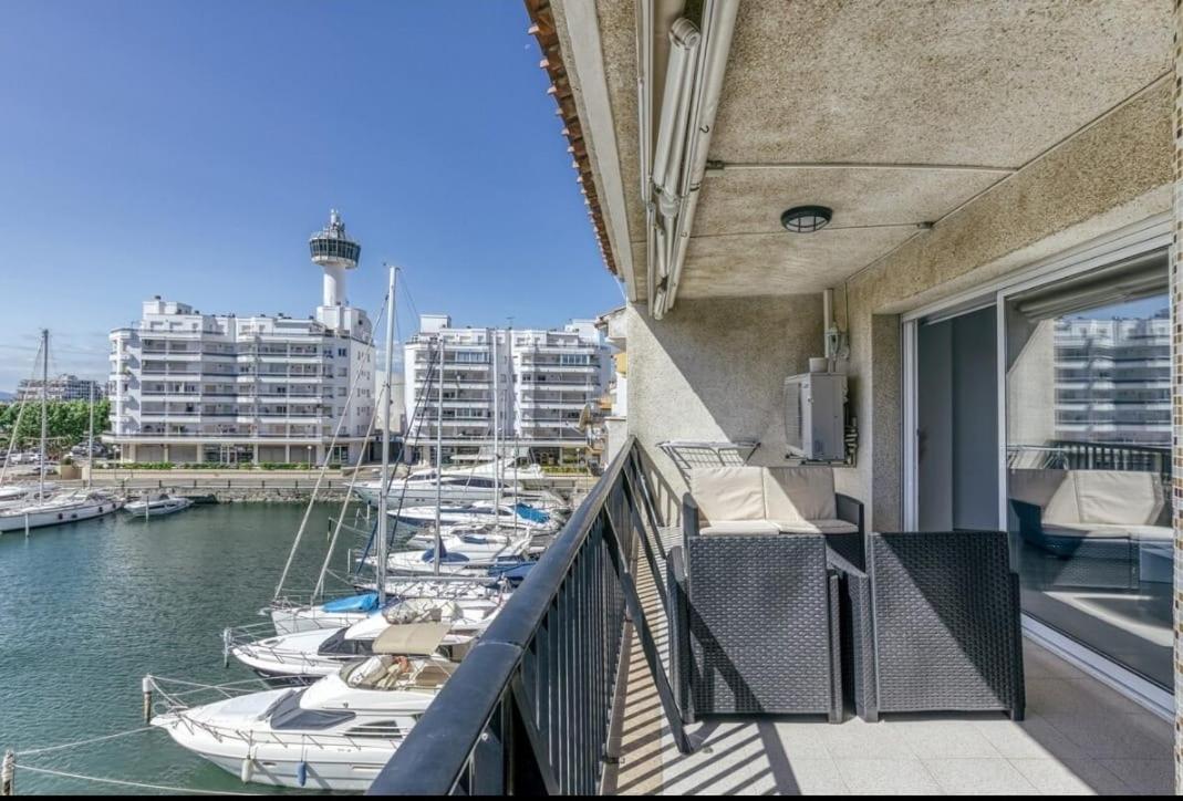 Apartamento Con Vistas A Mar Y Canal. Эмпуриабрава Экстерьер фото