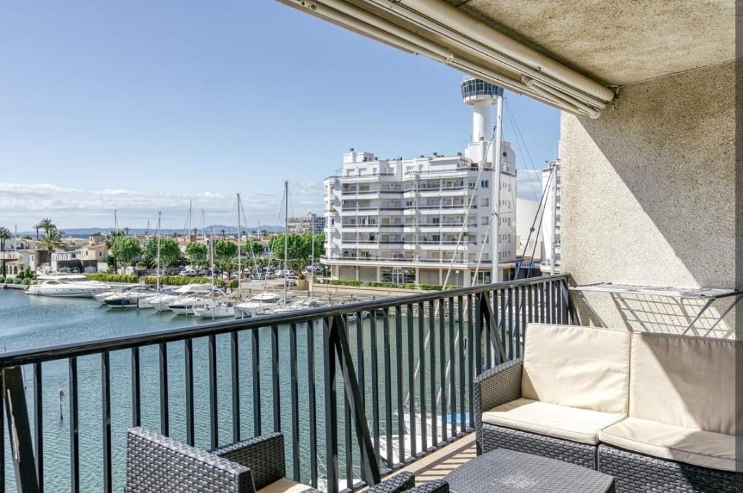 Apartamento Con Vistas A Mar Y Canal. Эмпуриабрава Экстерьер фото